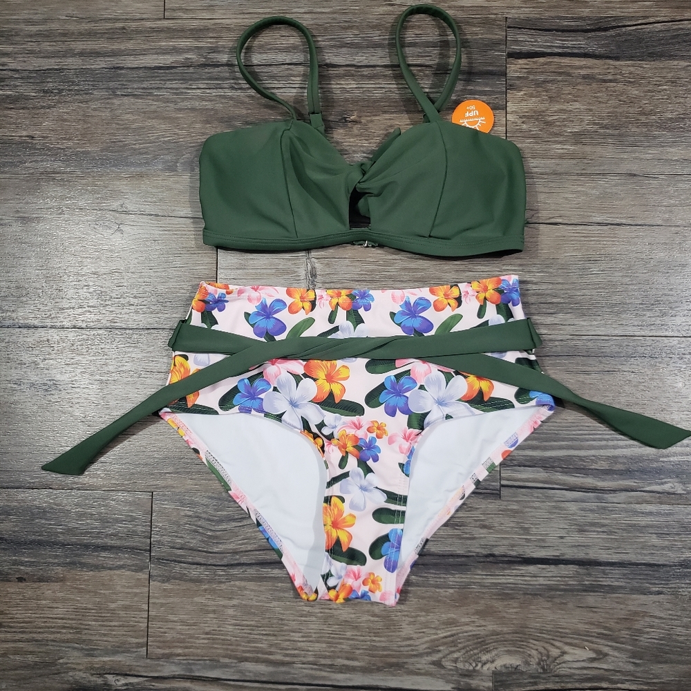 Green flower bikini set